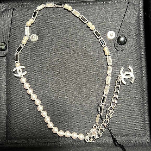CHANEL Authentic Costume Jewelry Casual Style Chain Party Style Office Style NIB - Picture 15 of 17